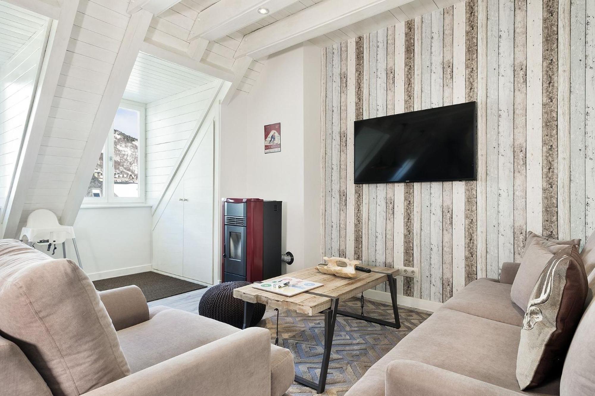 Luderna - Duplex Sant Miqueu Apartment Vielha Ngoại thất bức ảnh